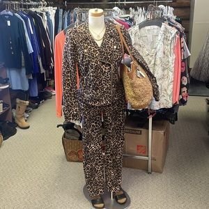 🤎Beautiful White House Black Market Jacket(4) and Pants(2) Outfit